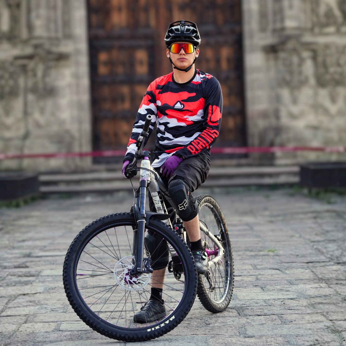 Jersey MTB Red Camo Surfera para enduro y downhill